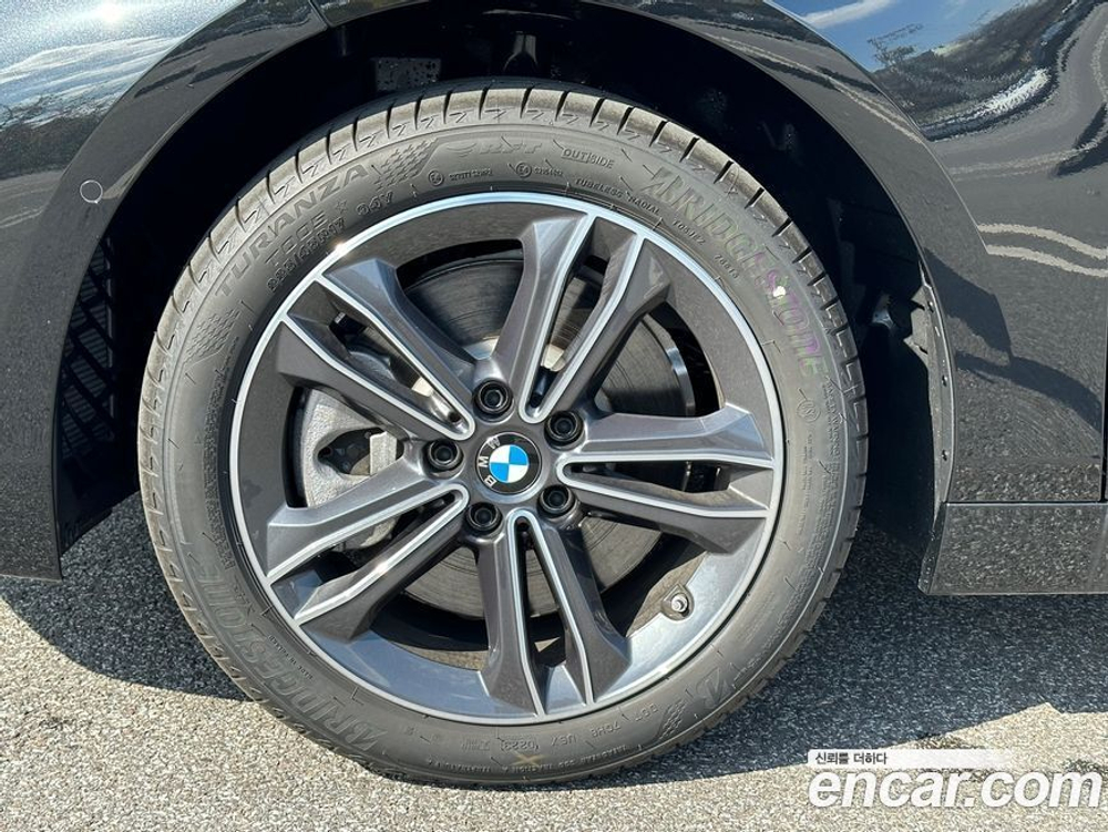 BMW 1 Series (F40) 120i Sports (09.2023)