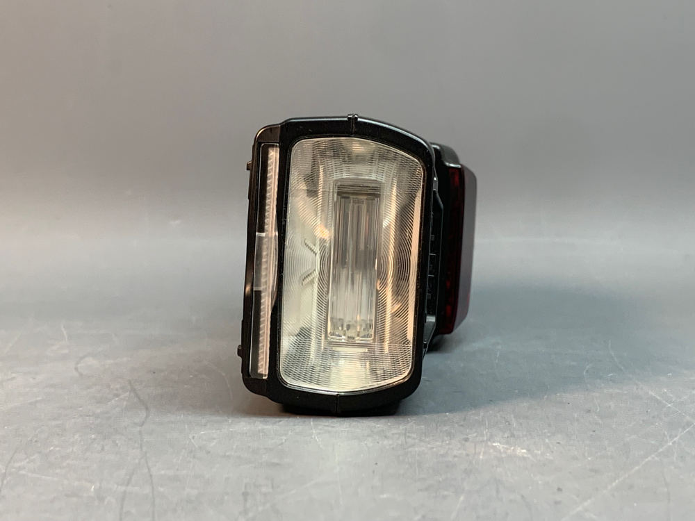 Nikon Speedlight SB-700