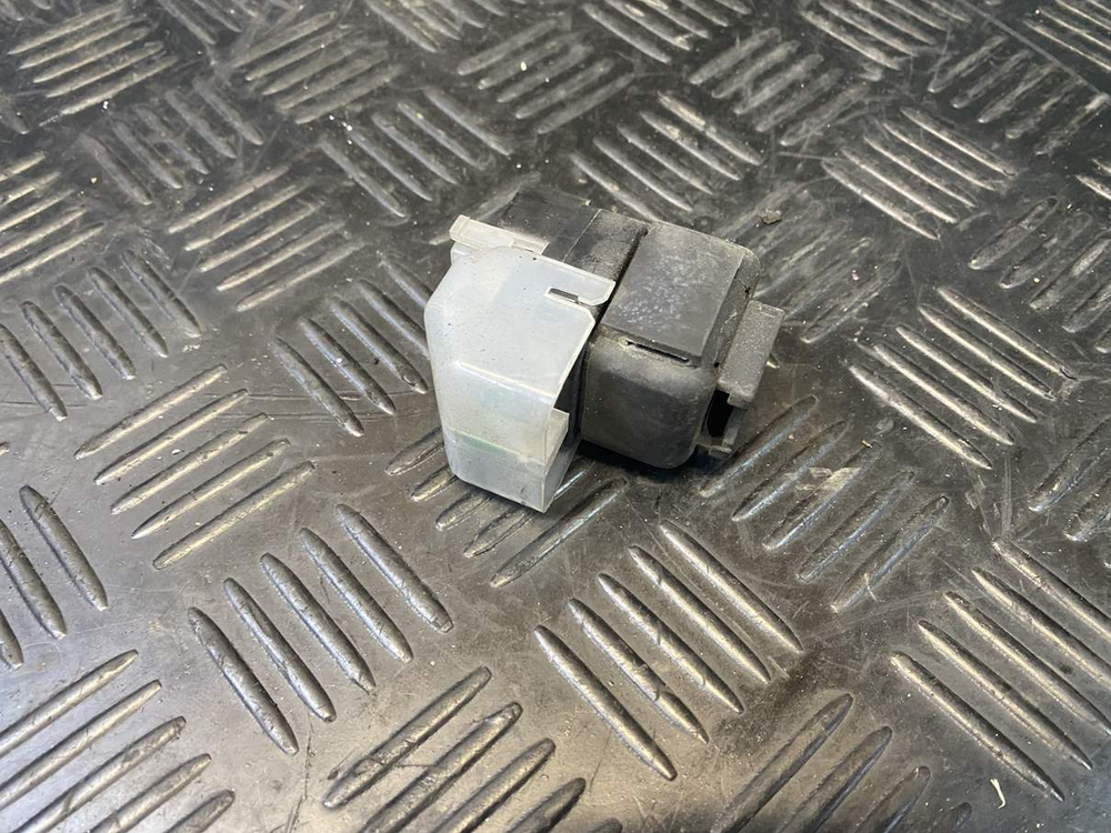 Реле стартера Suzuki GSR400 (GK7DA)