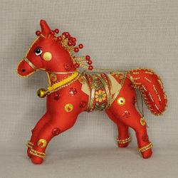 Бисерная ёлочная игрушка Лошадка №2