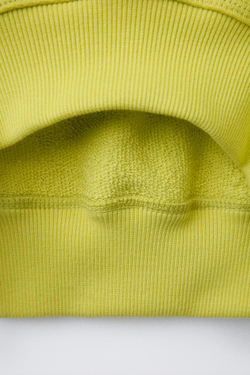 ZARA ТОЛСТОВКА С ВЫРЕЗАМИ, ЛАЙМОВЫЙ