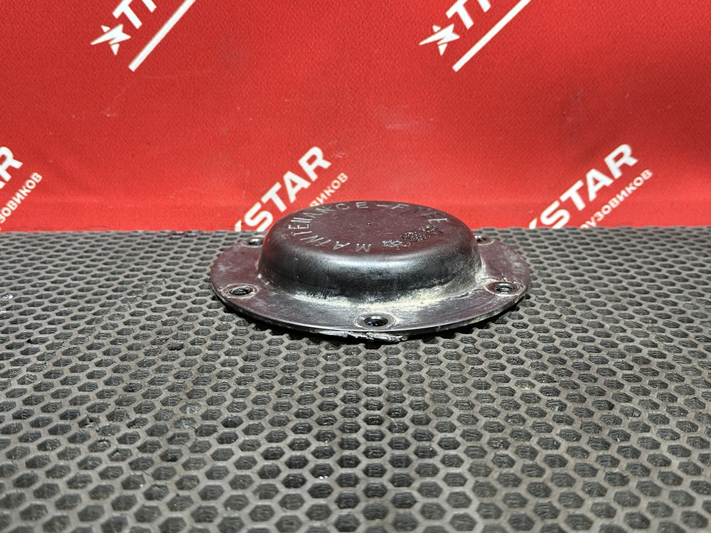 Крышка ступицы передней