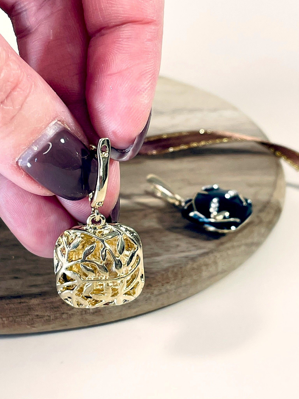 Серьги подвески с эмалью