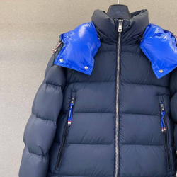 Пуховик Moncler