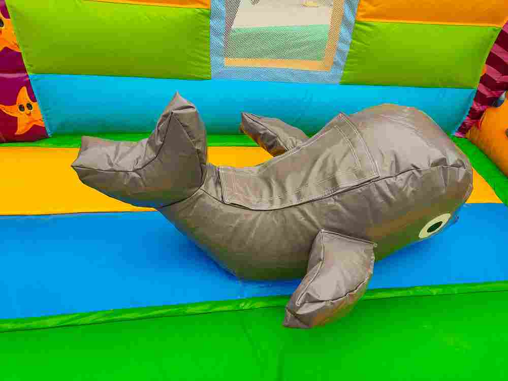 Коммерческий надувной батут с горкой «В гостях у моря 3»  10*6*6,1 м.