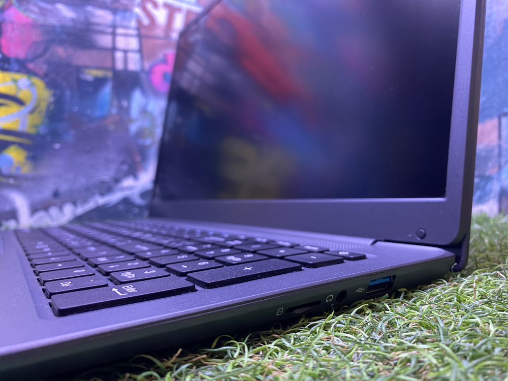 Ноутбук Azerty 17.3" Celeron/16GB/SSD512/ Azerty RB-1750/Windows 11