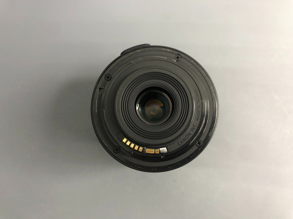 Canon 1300D kit 18-55mm III