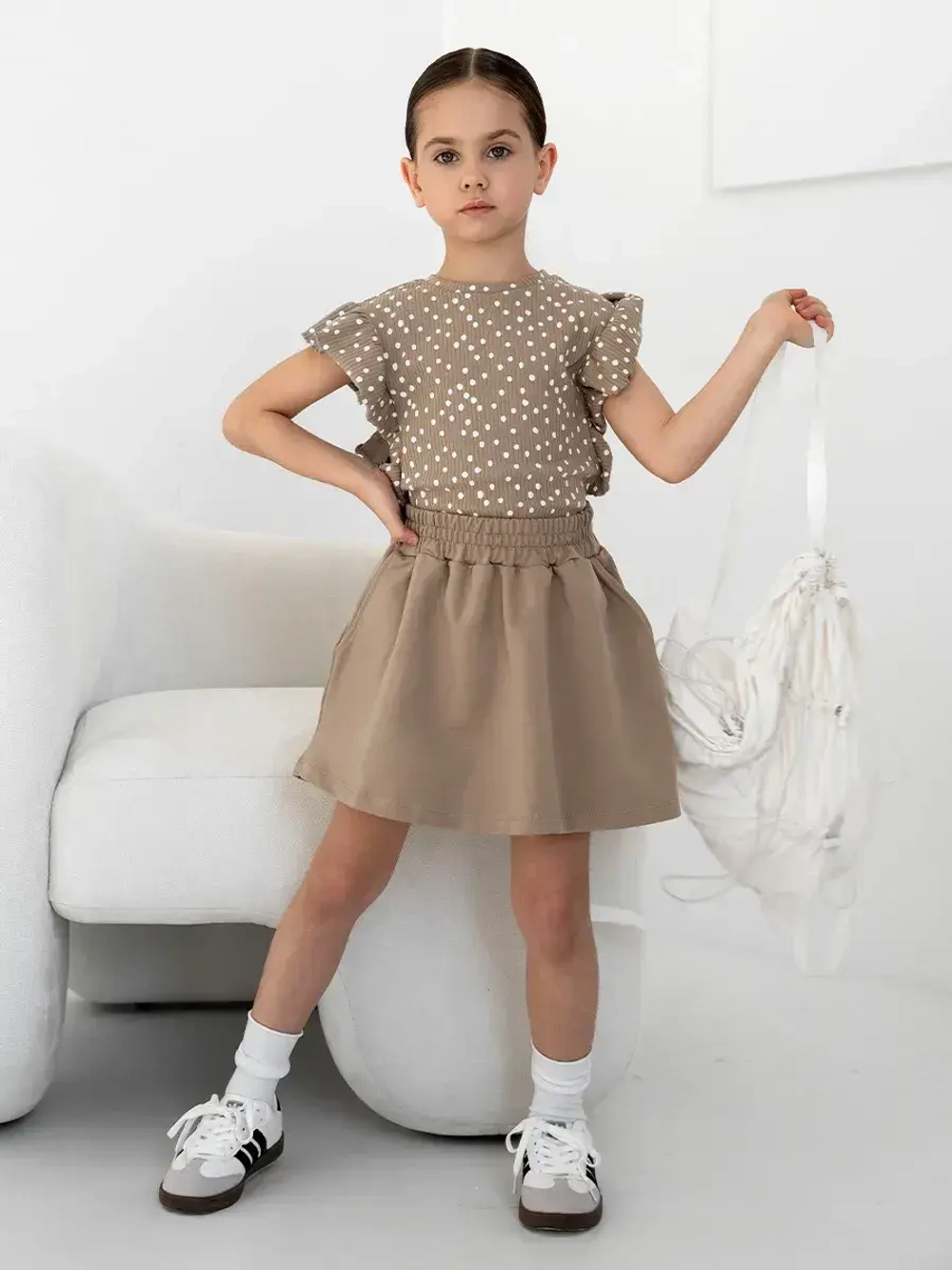 Костюм для девочки на лето с юбкой