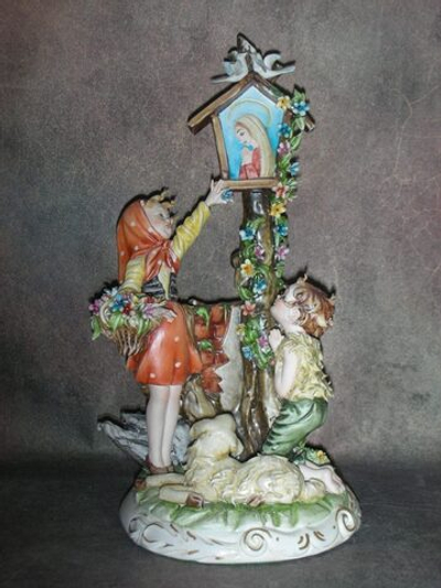 Статуэтка. Фарфор. Молитва. Capodimonte. Италия