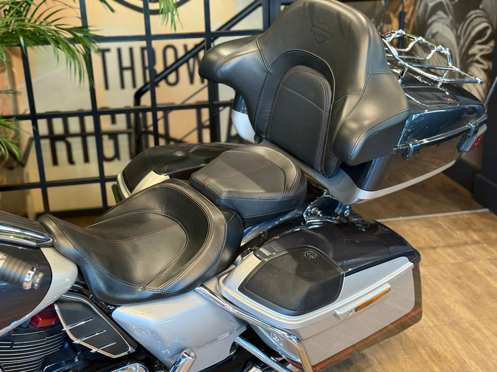 Harley-Davidson CVO Street Glide