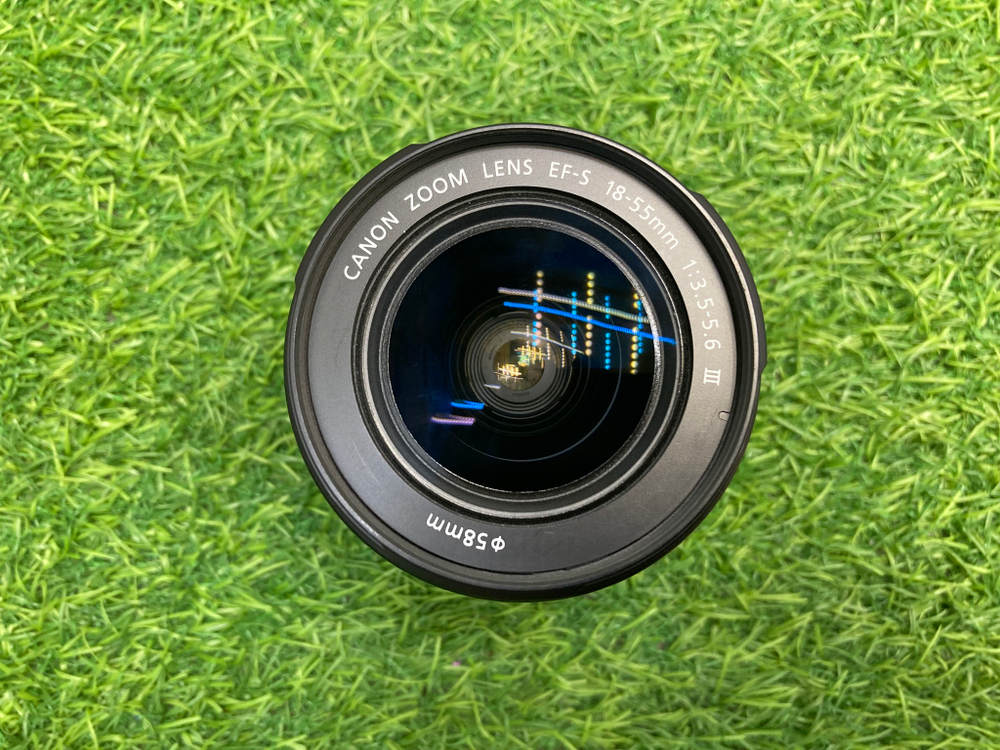 Canon 2000D Kit 18-55mm 3.5-5.6 III 59.000 кадров