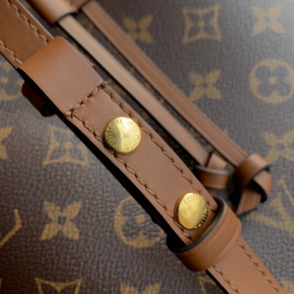 Louis Vuitton NeoNoe MM
