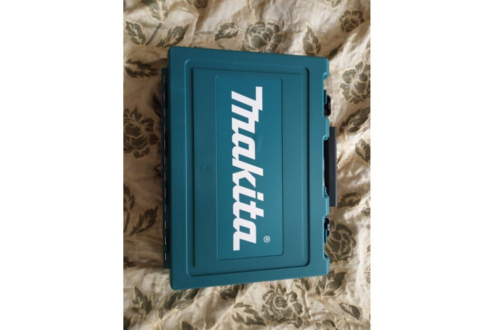 Перфоратор,SDS+,780Вт,3реж,2.7Дж,0-4500у\м,2.6кг,чем,+ набор буров D-00795 Makita HR2470X15