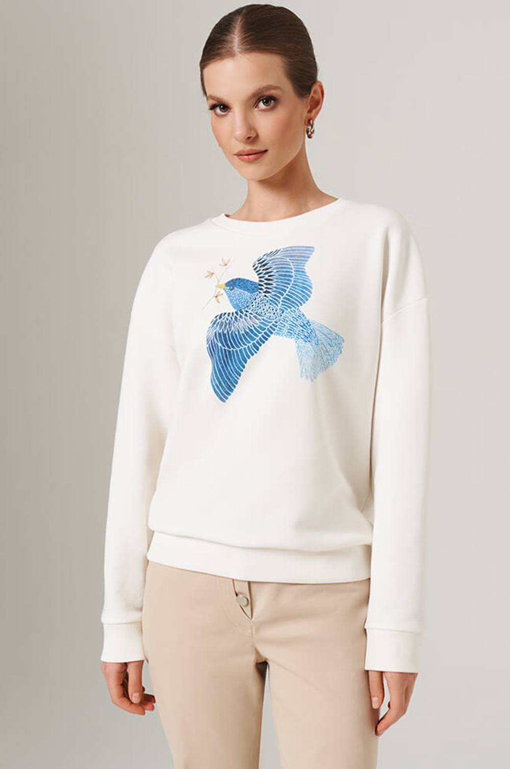 23120 Свитшот женский (молочный)