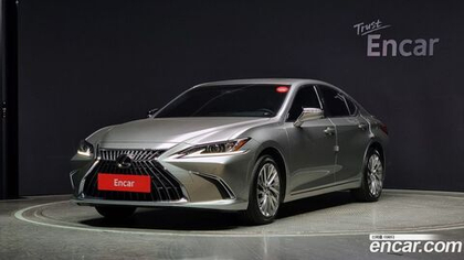 Lexus ES300h 7 Generation Luxury Plus (03.2023)