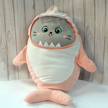 Мягкая игрушка "Кот в костюме акулы" (розовый)