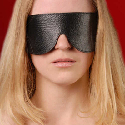 Черная закрытая маска из натуральной кожи (Цвет: черный)