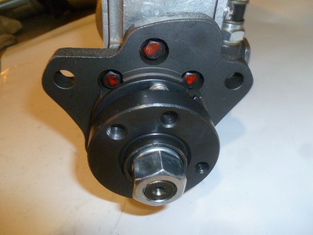 Насос топливный высокого давления TDY 90 6LT/Fuel injection pump (393-1111010-351)