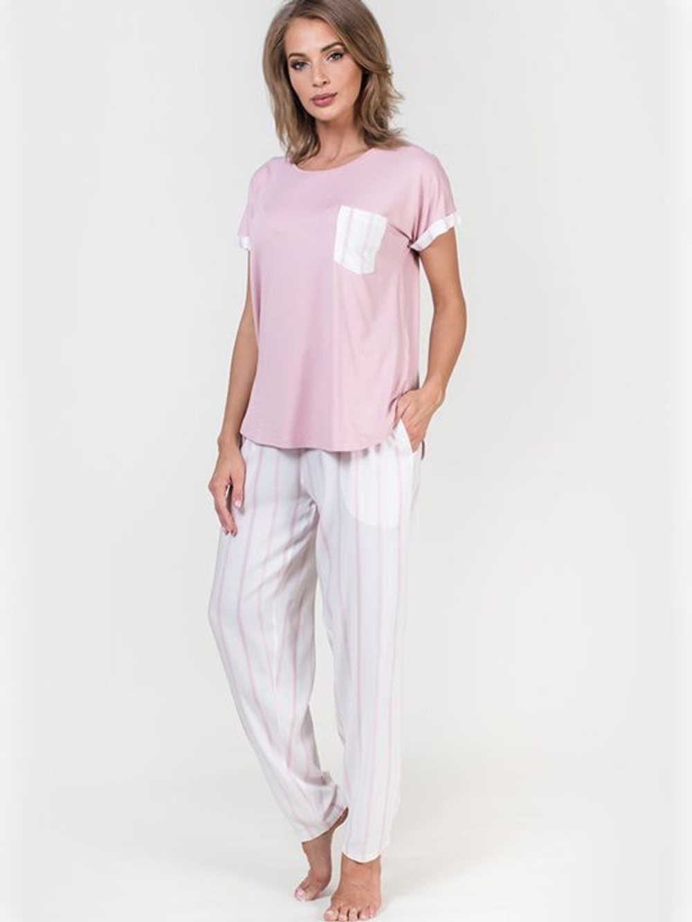 Домашний комплект из вискозы свободного кроя (Размер: L) (Цвет: розовый с белым)