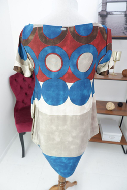 Платье с коротким рукавом 44 размер