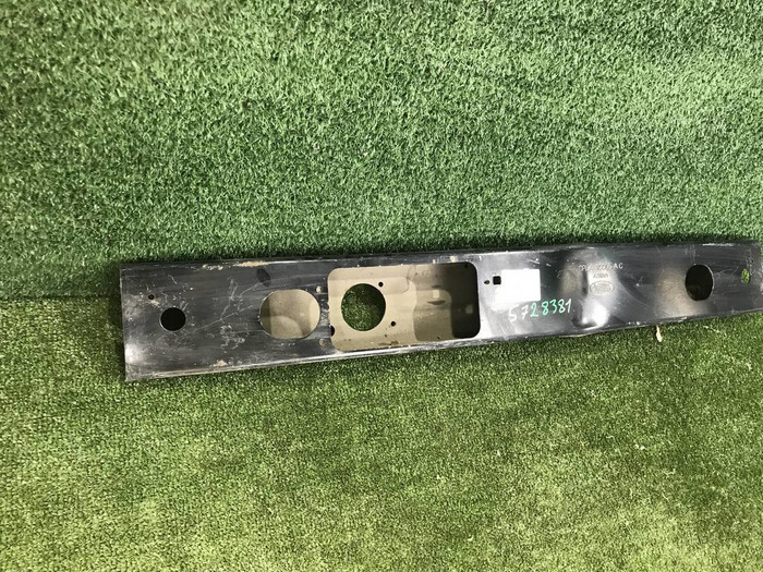 Усилитель передний Range Rover Vogue 4 (2012-2022)