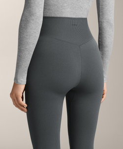 OYSHO Бесшовные легинсы в рубчик Super Extra Warm длиной 70см, антрацитово-серый