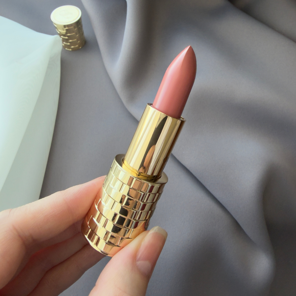 Помада Olivia Palermo