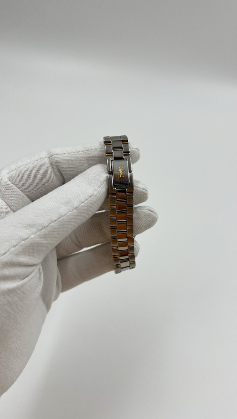 Часы Yves Saint Laurent