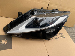 Оригинальная LED фара Lincoln MKZ бу