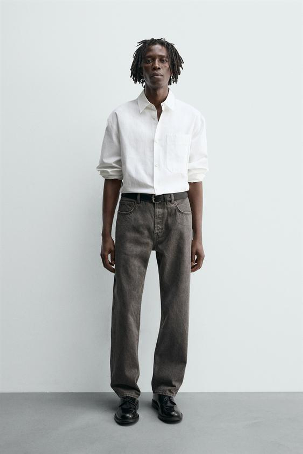 ZARA ДЖИНСЫ STRAIGHT FIT С ЭФФЕКТОМ ПОТЕРТОСТИ, КОРИЧНЕВЫЙ