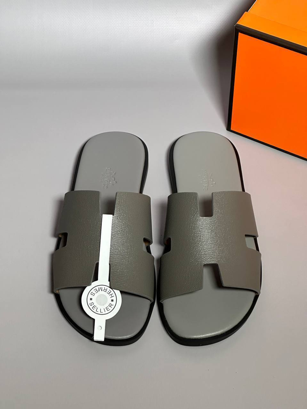 Шлепанцы Hermes