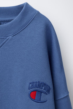 ZARA X CHAMPION ® ТОЛСТОВКА С ВЫШИВКОЙ, ЯРКО-СИНИЙ