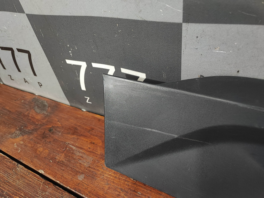 Накладка двери задней правой Geely Coolray 19-нв Б/У Оригинал 5081037900