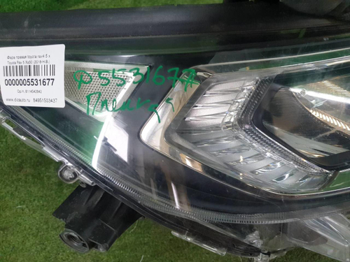 Битая Фара правая Toyota RAV4 5 XA50 (2018-н.в.) LED