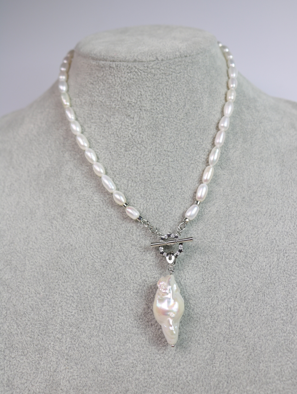 Жемчужное колье с барочной жемчужиной «Жемчужная комета»