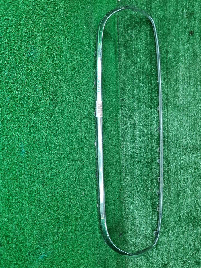 Молдинг решетки радиатора Mini Hatch F56 (21-нв)