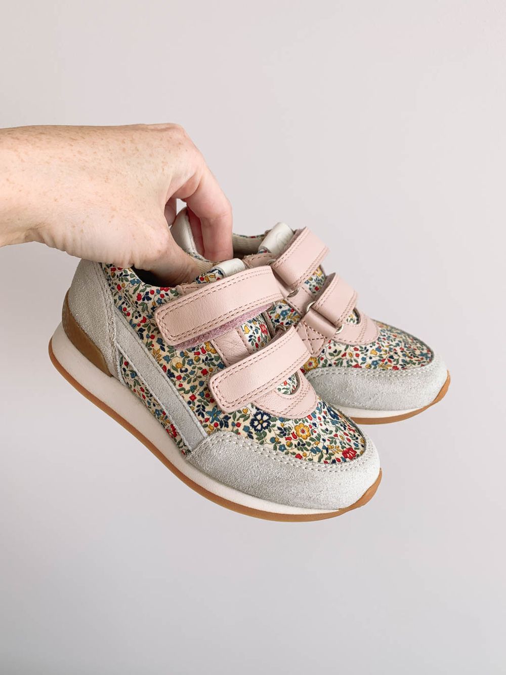 Кроссовки 10is