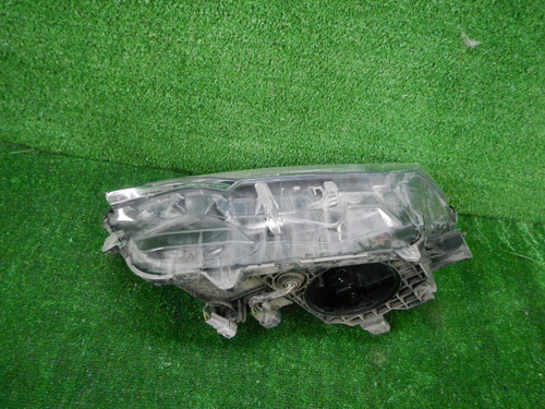 Фара левая Toyota Rav 4 CA40 (2015-2019) LED