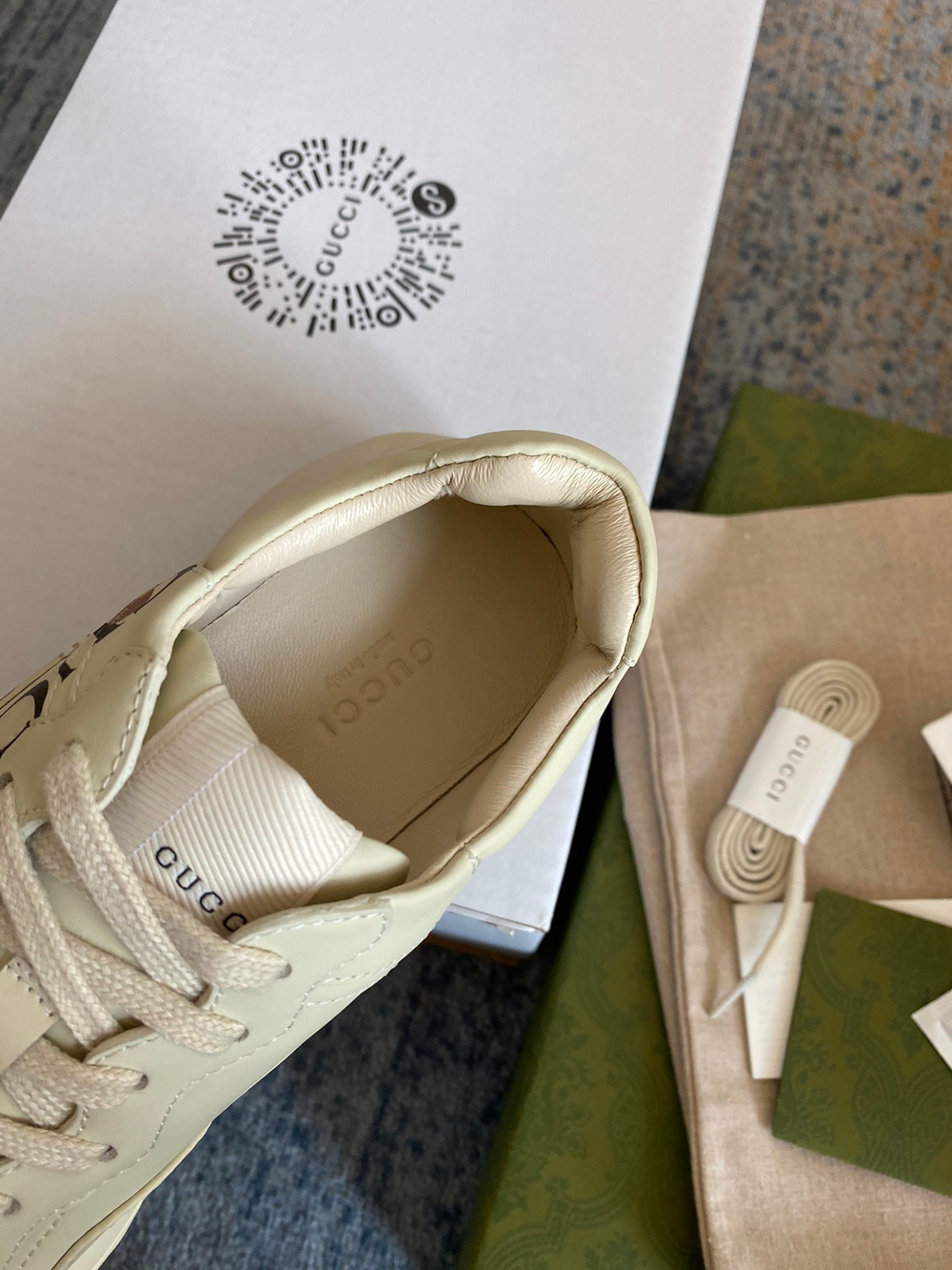 Gucci Rhyton Sneaker
