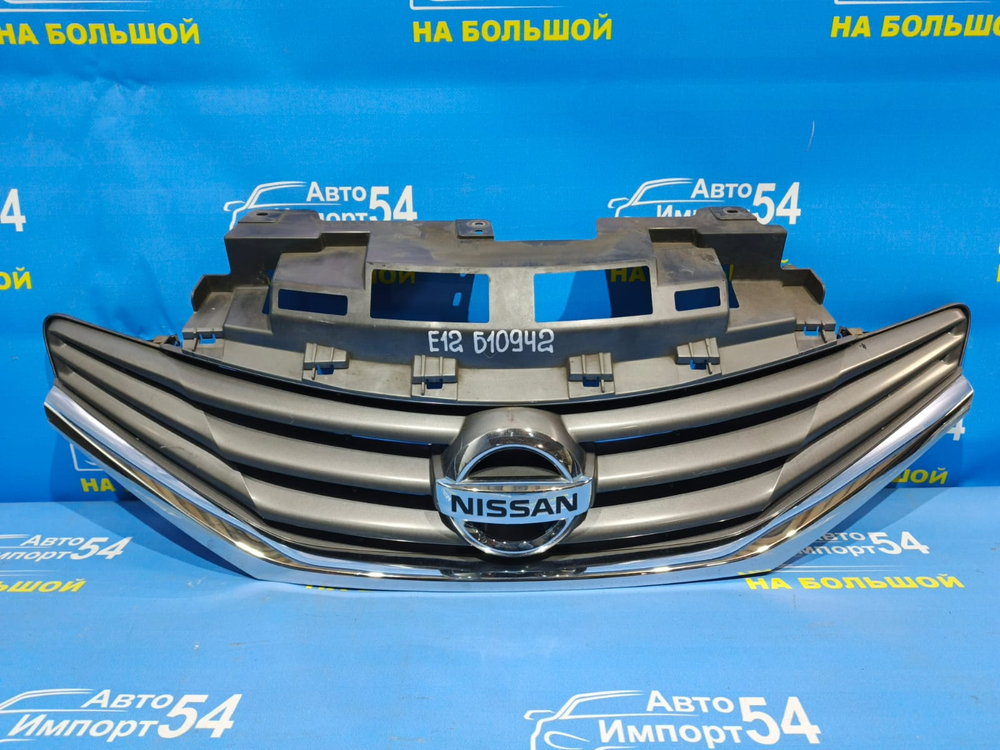Решетка радиатора NISSAN NOTE 2012-2016