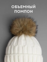 Шапка зимняя для девочки на завязках и снуд