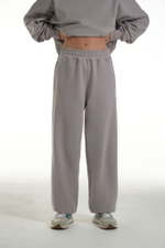 Джоггеры с вышивкой