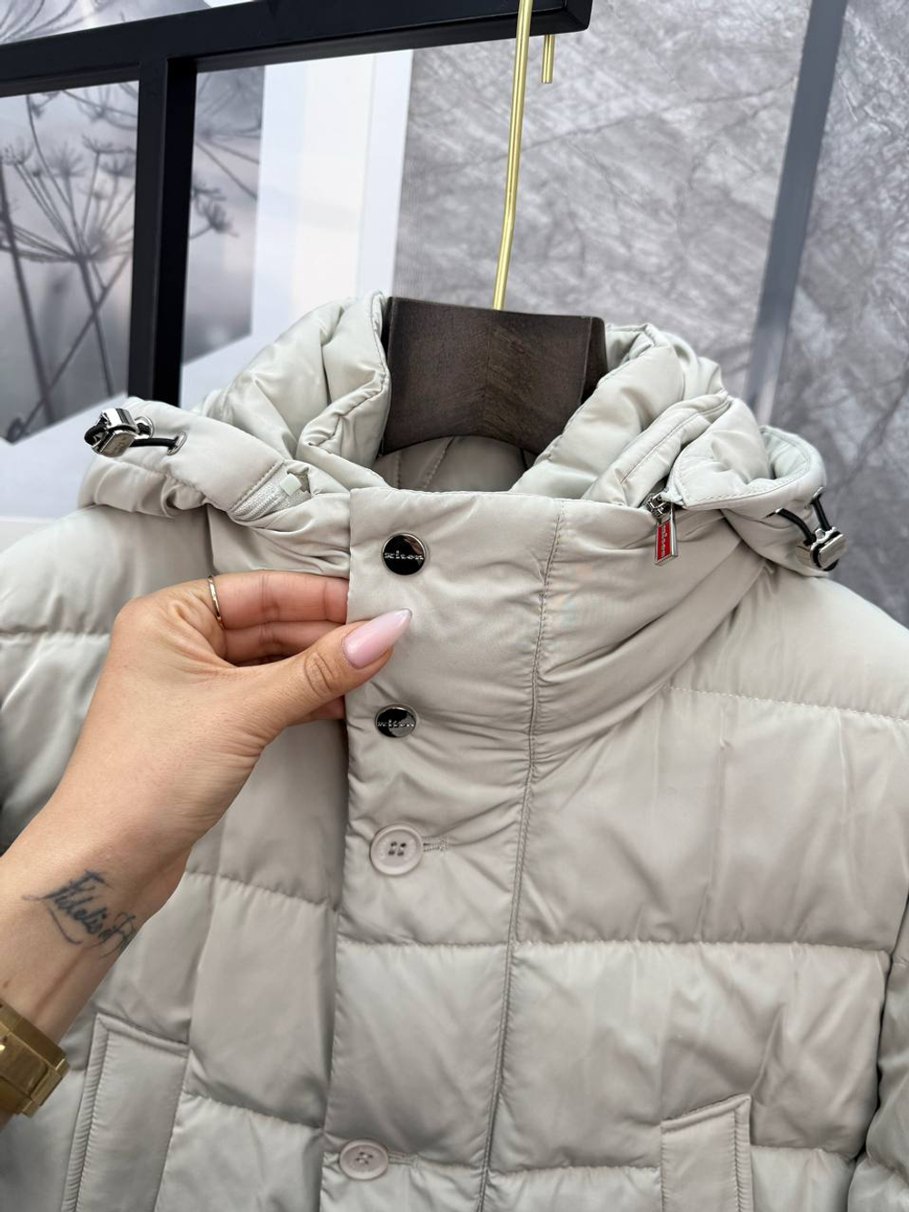 Пуховик Kiton