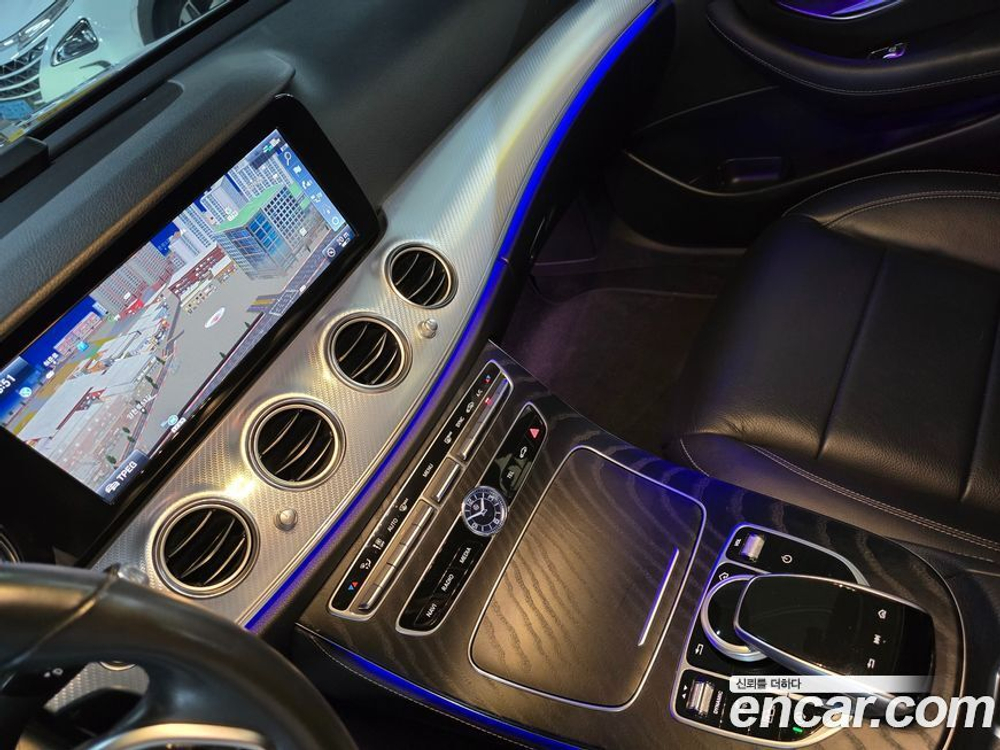 Mercedes-Benz E-Class W213 E250 Avangarde (12.2019)