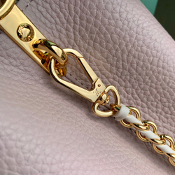Louis Vuitton Capucines MM