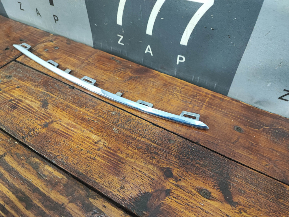 Молдинг переднего бампера Mercedes GLS (X167) 19-нв Б/У Оригинал A1678851106