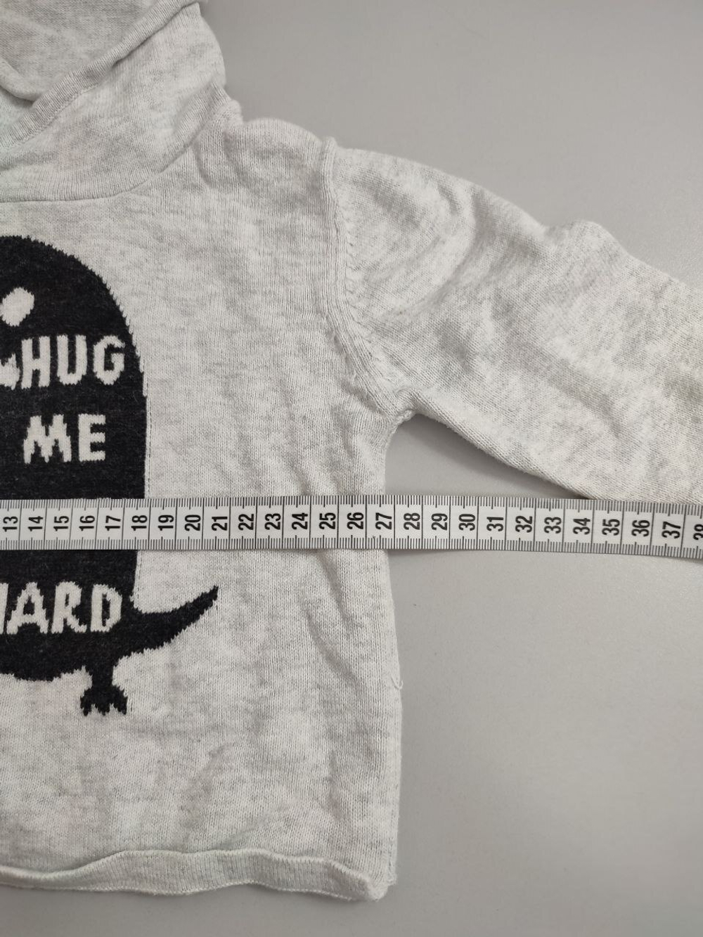 Джемпер Zara модный на 6-9 месяцев