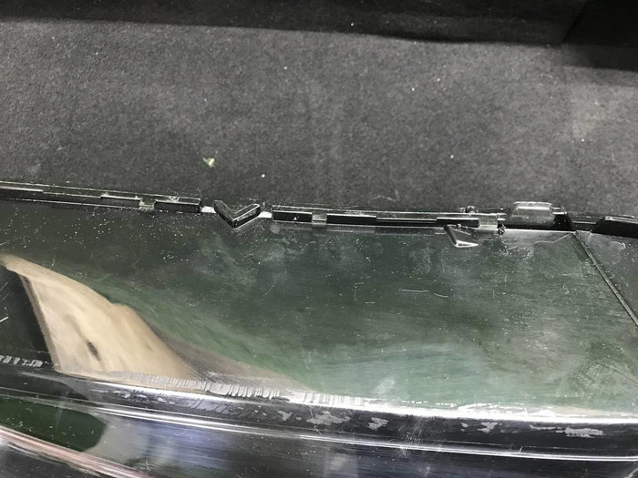 Стекло фары левое BMW X5 G05 (2018-2023)