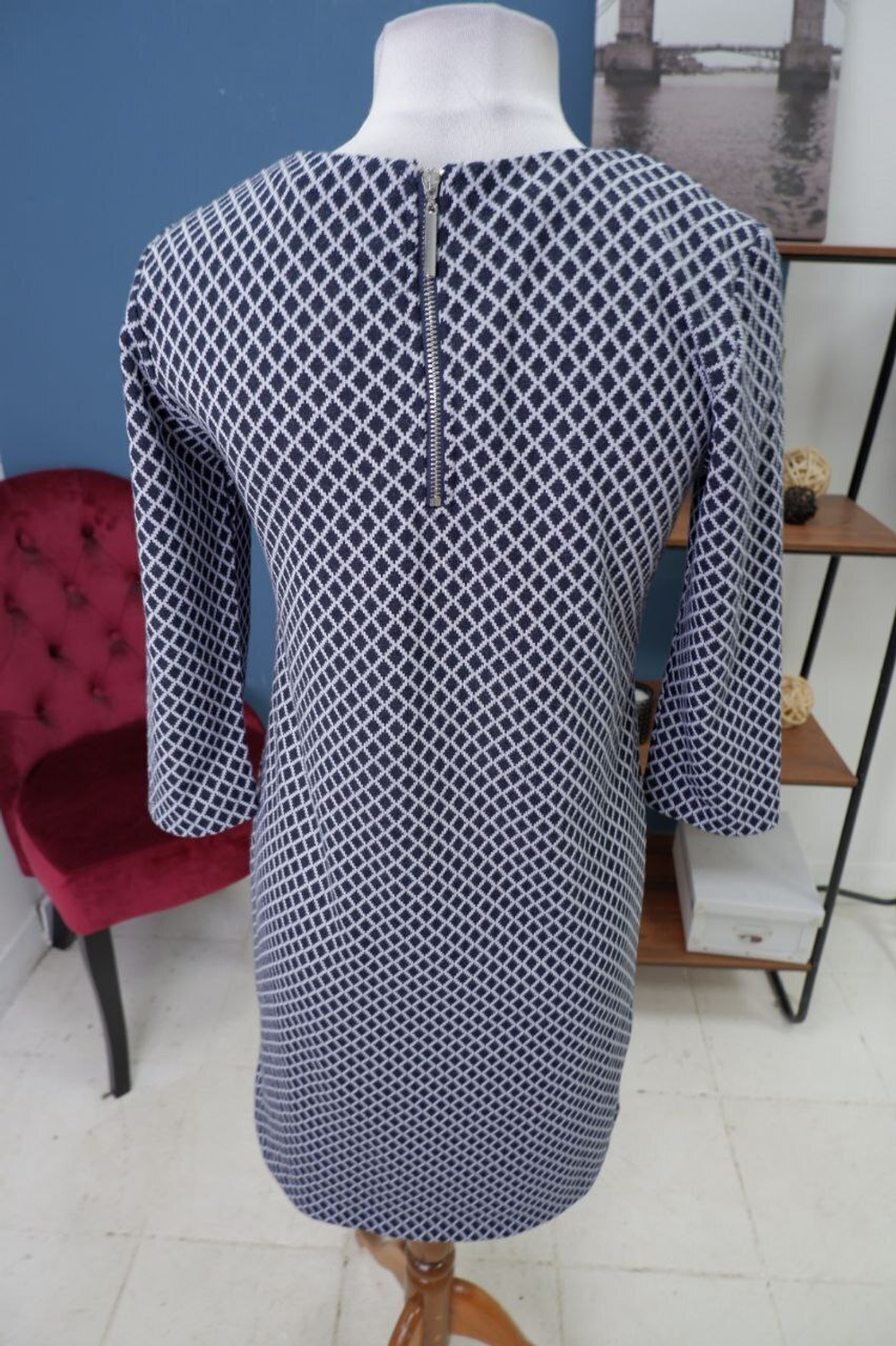 Платье O`stin прямое 40 размер