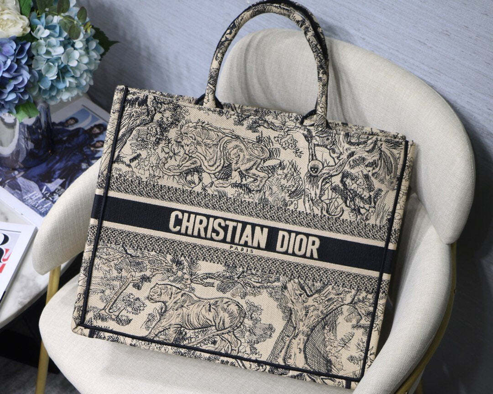 Christian Dior Book Tote 42 cm